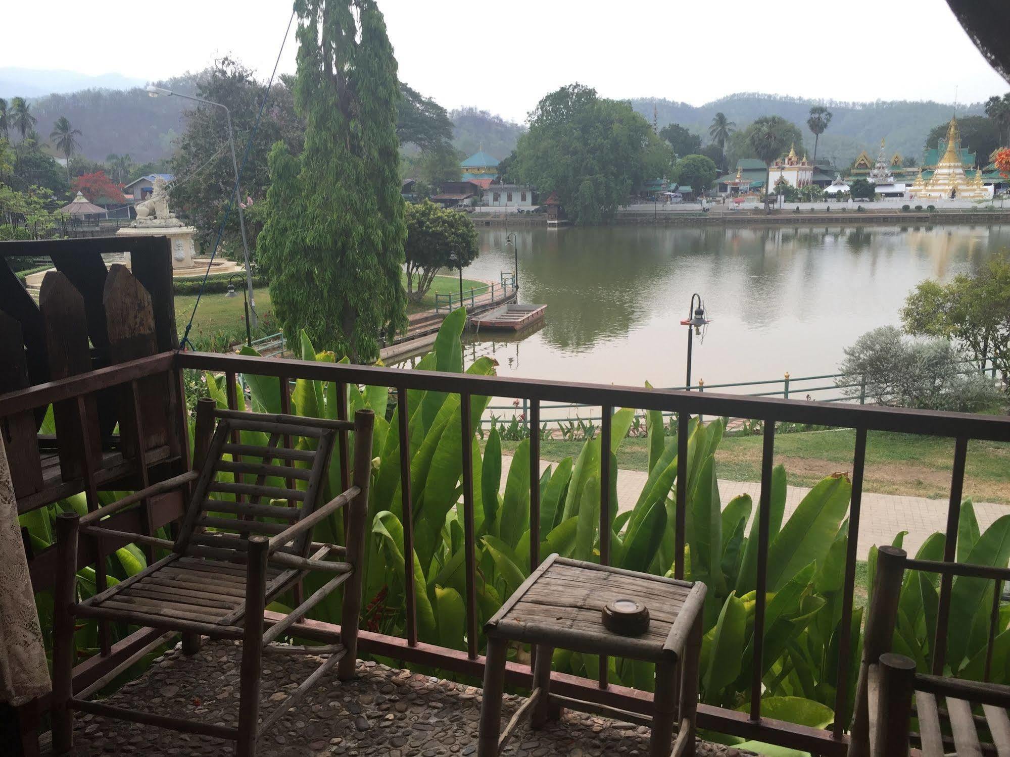 The Likeview Guesthouse Mae Hong Son Buitenkant foto